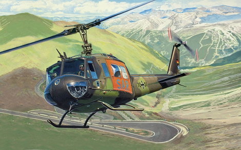 Revell 04444 Bell UH-1D SAR Helikopter építőkészlet 1:72 5. kép