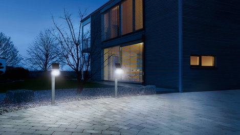 Steinel 671211 Xsolar GL-S Napelemes kültéri állólámpa mozgásjelzővel 1.2 W Semleges fehér Ezüst 2. kép
