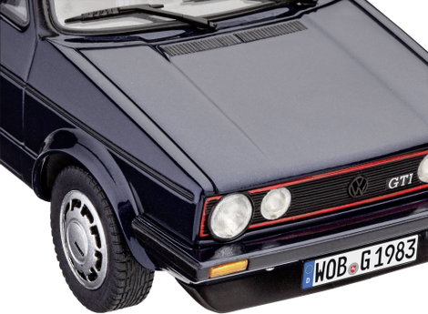 Revell 05694 35 Years VW Golf GTI Pirelli Autómodell építőkészlet 1:24 7. kép