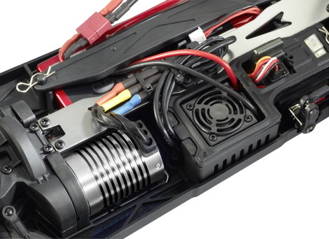 RC modellautó akkuval és töltővel, Elektro Monstertruck 4WD 100% RtR 2,4 GHz 1:10, Reely Cimera 3. kép