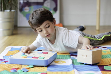 Primo Toys Cubetto MINT Coding Roboter MINT Robotics Programozó készlet Cubetto MINT Coding Roboter 3. kép