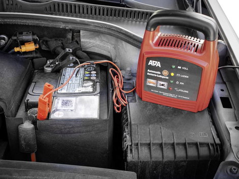 APA 16626 Automatikus töltő 12 V 27 A, 4 A 3. kép