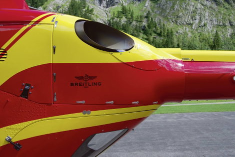 Revell 04986 Airbus EC-135 Air-Glaciers Helikopter építőkészlet 1:72 4. kép