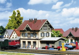 Faller 282707 Z Güglingen vasútállomás