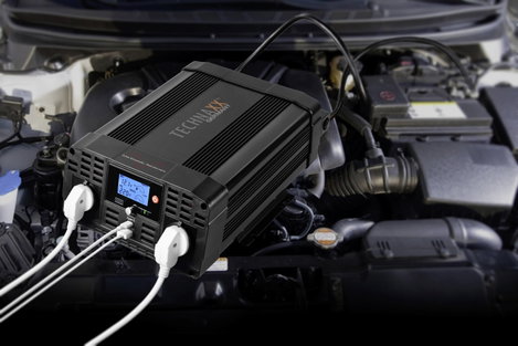 Technaxx Inverter TE22 12 V/DC - 230 V/AC 3. kép